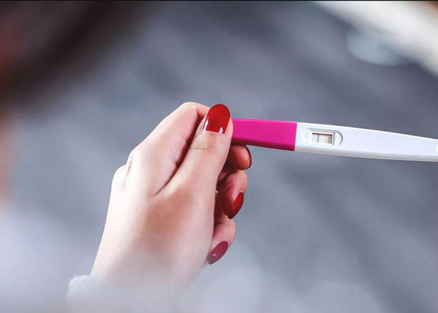 Do czego śni się pozytywny test ciążowy